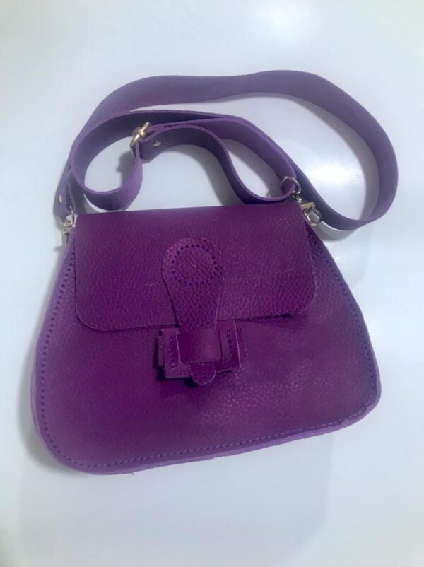 شنطة كروس بنفسجي جلد طبيعي – صناعة يدوية | Handmade Purple Leather Crossbody Bag