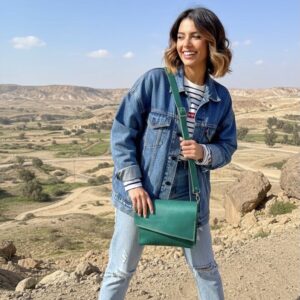 image_6487327(1) شنطة كروس جلد طبيعي بقري بول أب أخضر زمردي – تصميم عصري كاجوال – AMY